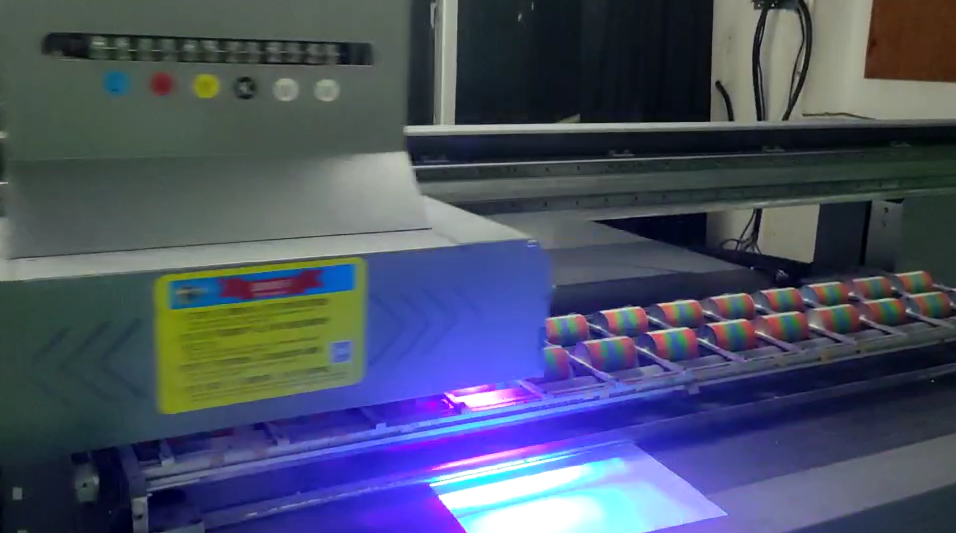 圓柱體uv打印機怎么定制？